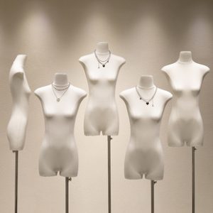 O1CN01GLGZpI1oWlf3Vtgxg_2213992875233-0-cib.310x310.jpg Korean High-End Flat Female Mannequin - Women’s Store Window Stand