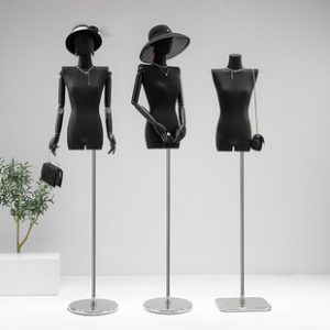 O1CN01KP7dF51oWlRAzT61w_2213992875233-0-cib.310x310.jpg Black Full-Length Flat-Shoulder Female Mannequin - Women’s Store Right-Angle Shoulder Window Stand
