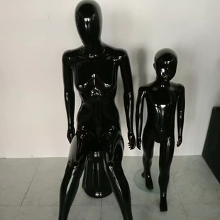 O1CN01TibTE11eBZ5oXXBpJ_2215866743833-0-cib.310x310.jpg Unisex Sitting Plastic Mannequin - Wedding Dress Store Stand