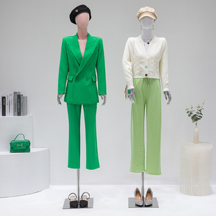 Velvet Flat-Shoulder Female Mannequin - Women’s Store Stage & Window Stand (Right-Angle Shoulder)